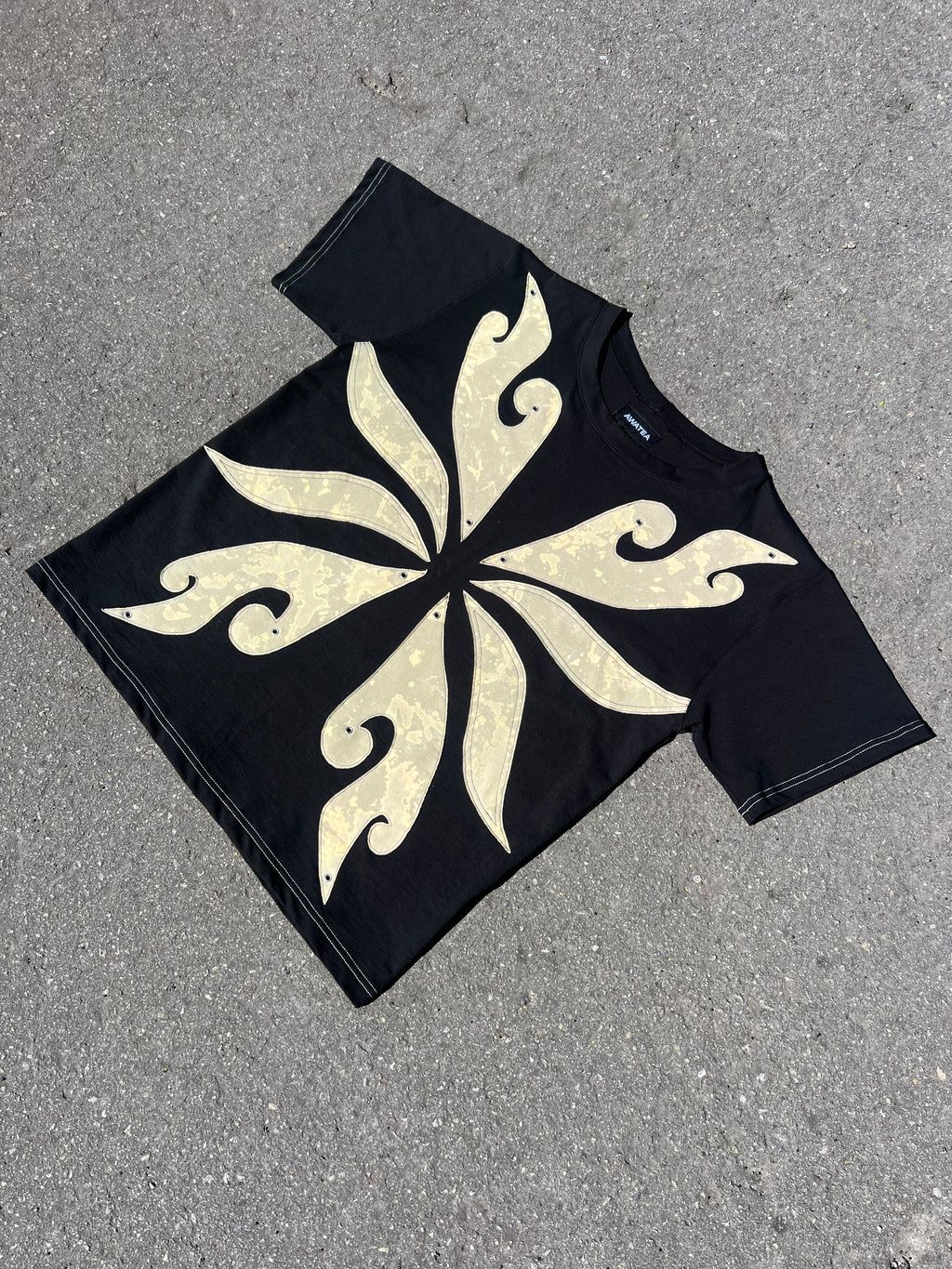 ⟡ Pūriri moth tee ⟡