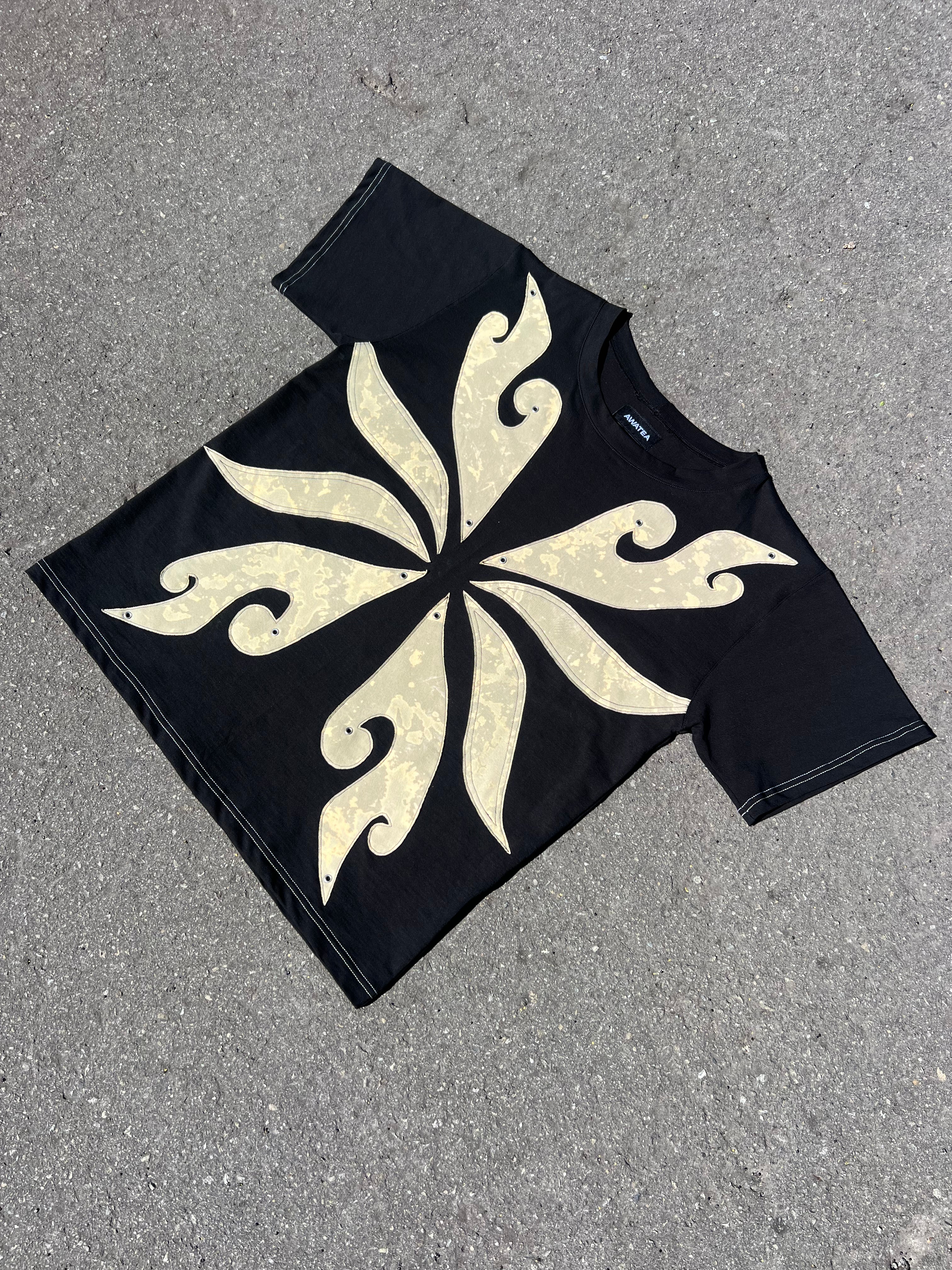⟡ Pūriri moth tee ⟡